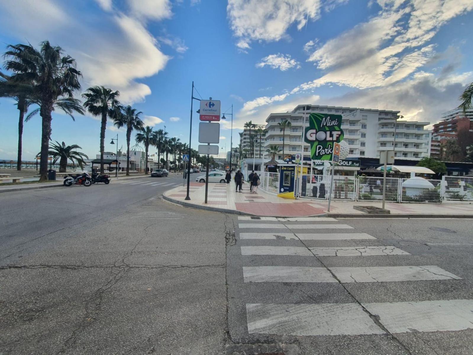 Mercedes - Playa Torremolinos